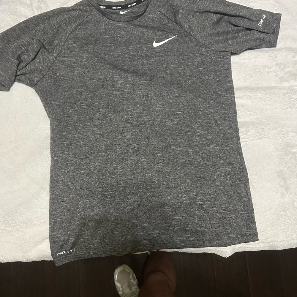 Nike Men's Heather Gray Dri-FIT Tee